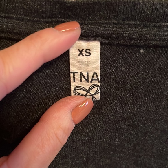 ARITZIA TNA T-Shirt // Size XS - Picture 3 of 4